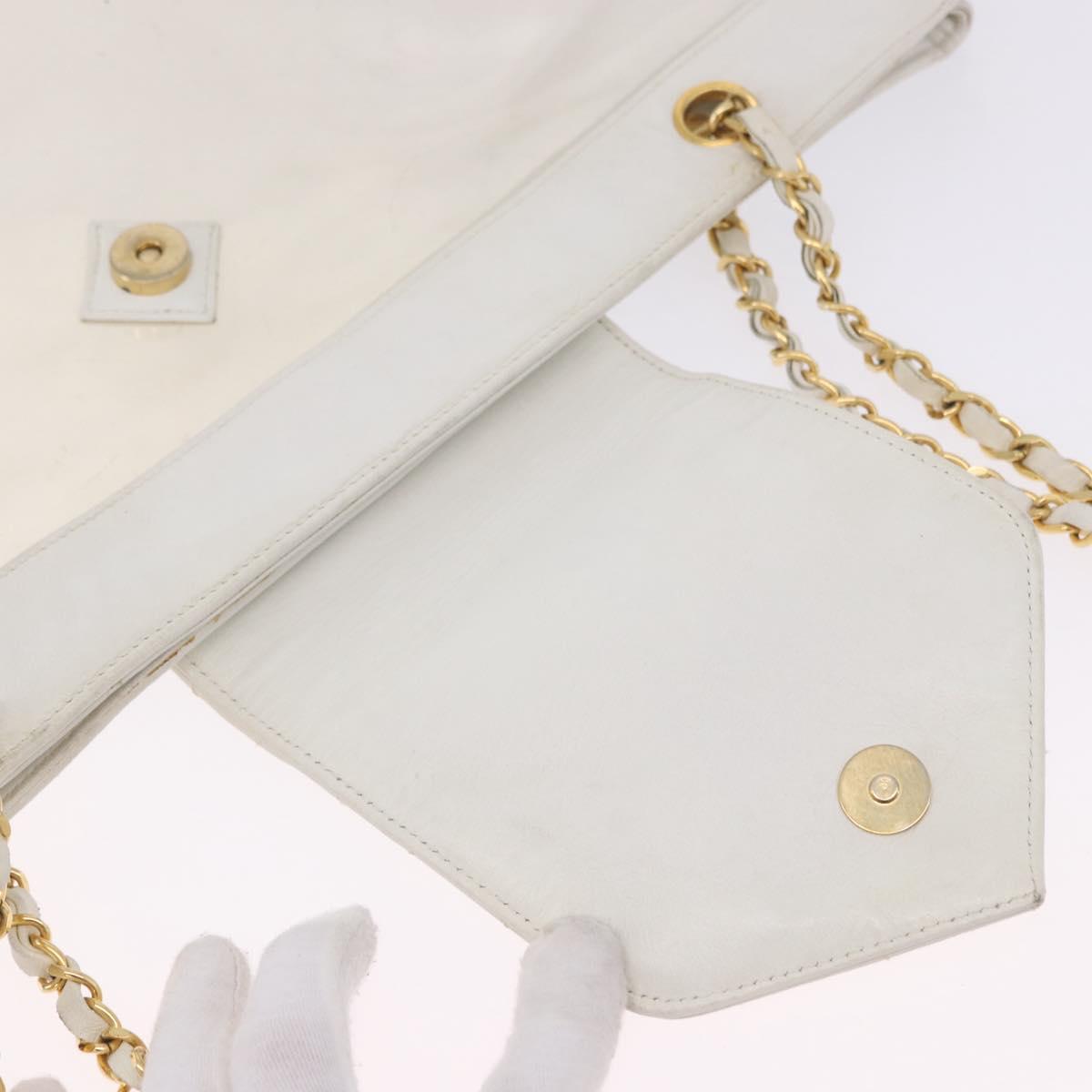 CHANEL Matelasse Chain Shoulder Bag Vinyl White Gold Tone CC Auth 201328