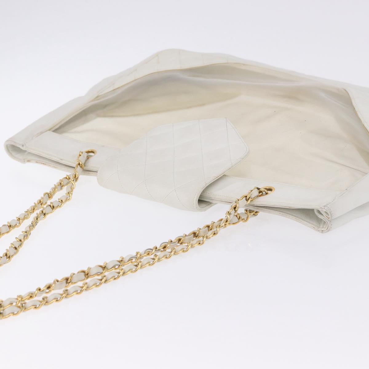 CHANEL Matelasse Chain Shoulder Bag Vinyl White Gold Tone CC Auth 201328