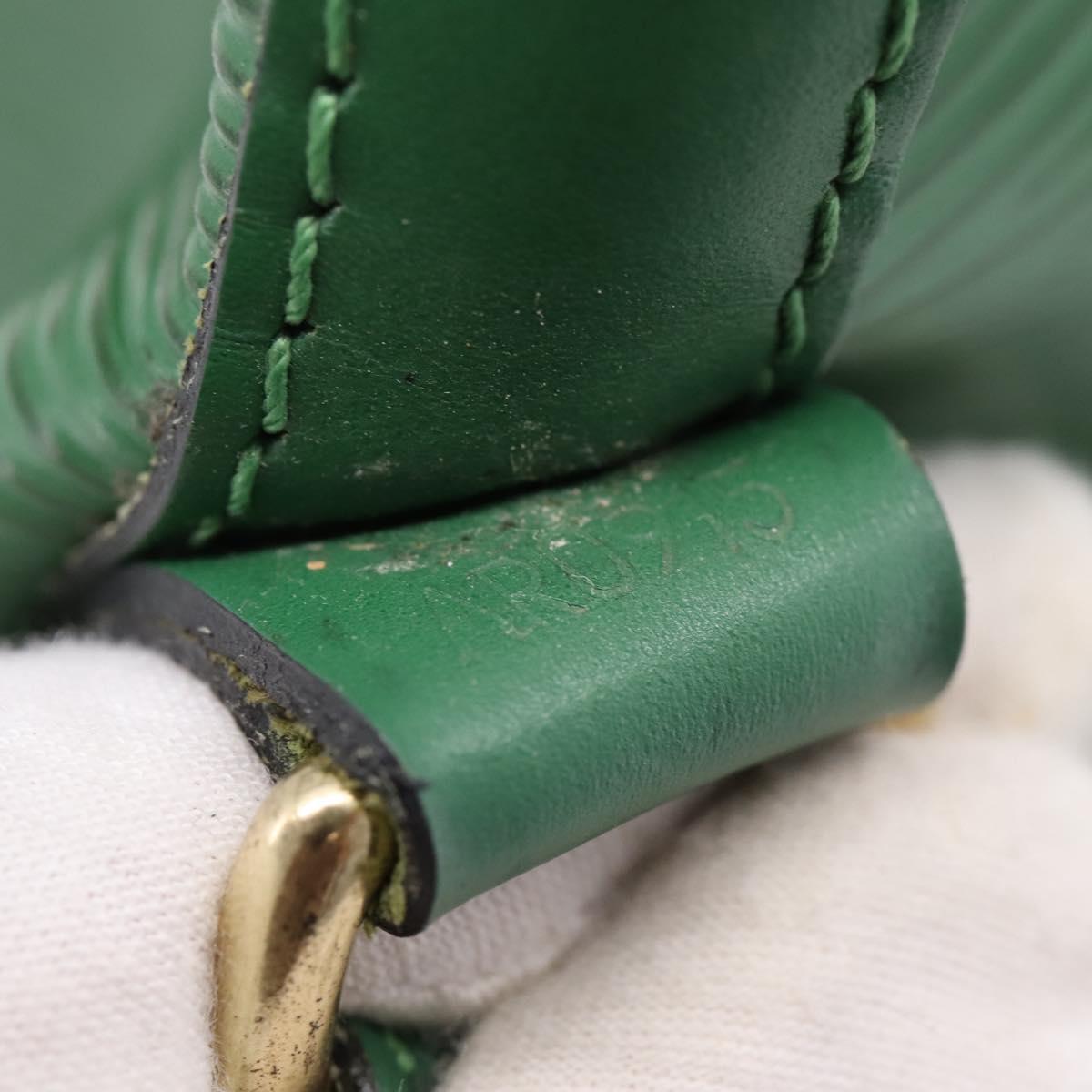 LOUIS VUITTON Epi Petit Noe Shoulder Bag Green M44104 LV Auth 201395V
