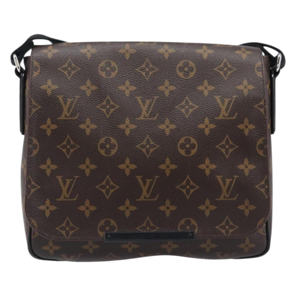 LOUIS VUITTON Monogram District PM Shoulder Bag M40935 LV Auth 201538V