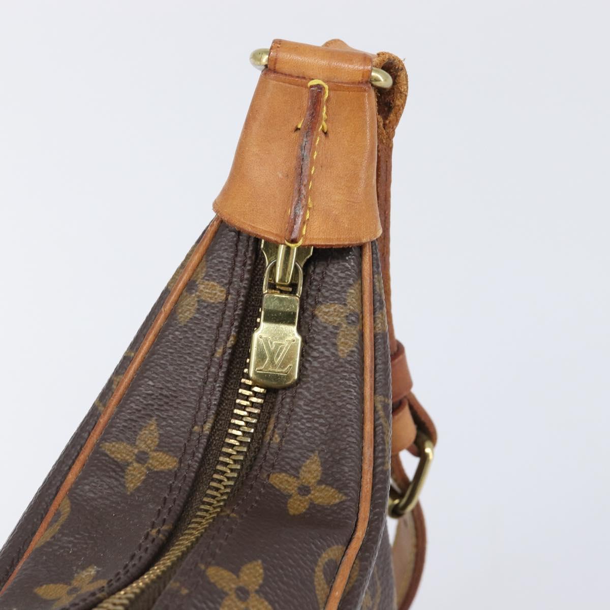 LOUIS VUITTON Monogram Boulogne 30 Shoulder Bag M51265 LV Auth 201978