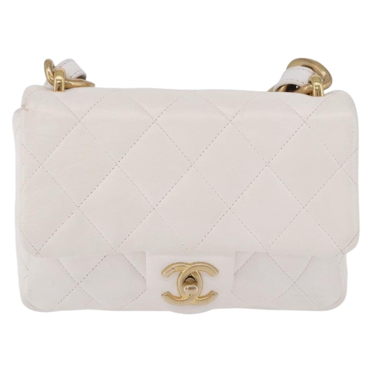 CHANEL Matelasse Chain Shoulder Bag Leather White Gold Tone CC Auth 202072SAM