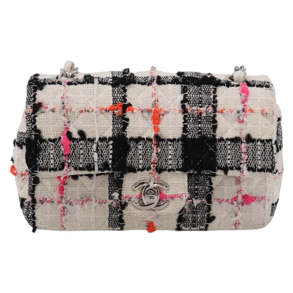 CHANEL Mini Matelasse 20 Chain Shoulder Bag tweed White Silver CC Auth 202073SM