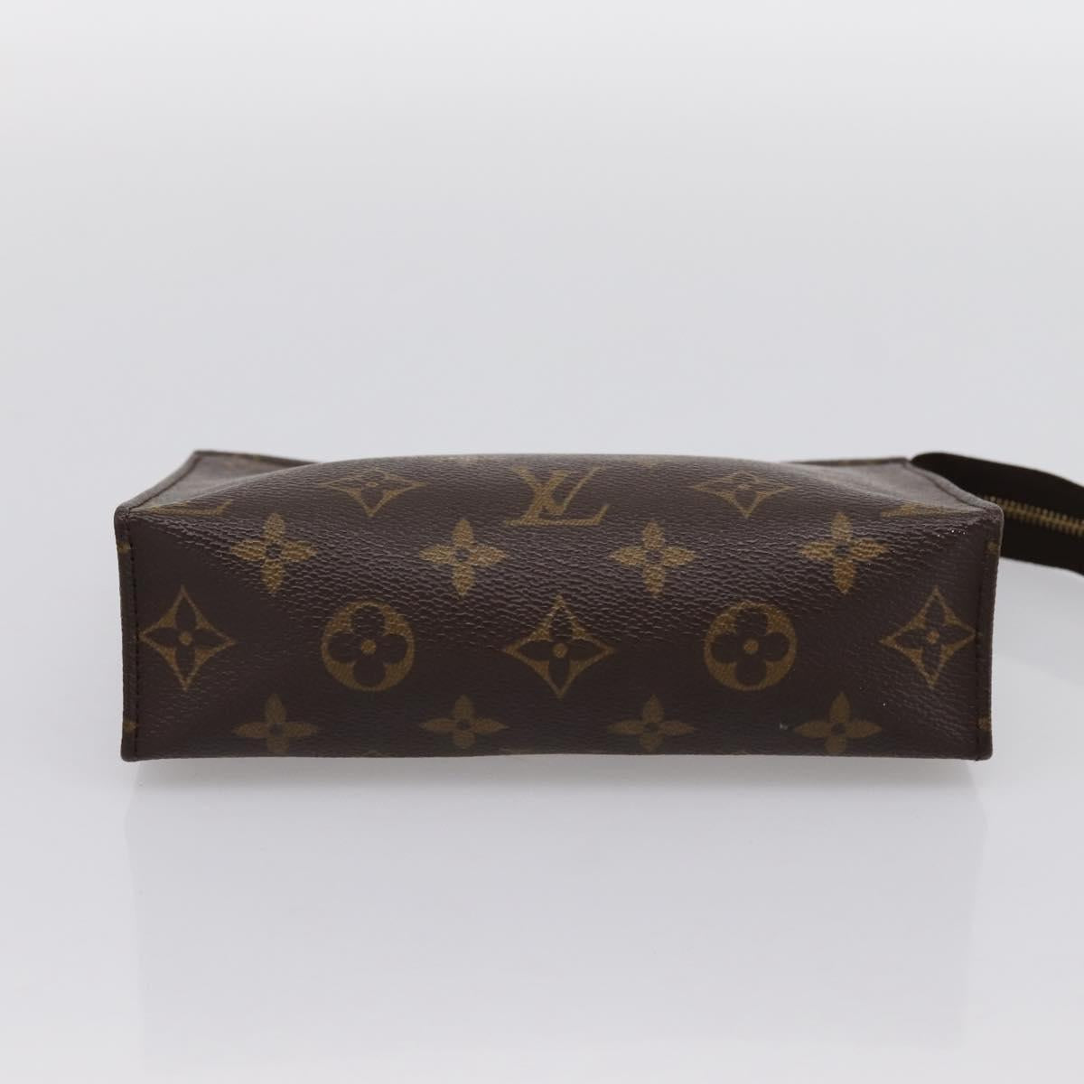 LOUIS VUITTON Monogram Poche Toilette 19 Pouch M47544 LV Auth 202192A