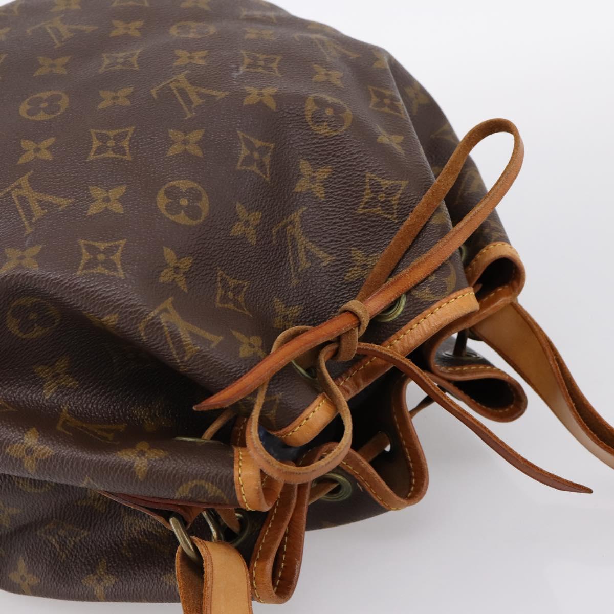 LOUIS VUITTON Monogram Petit Noe Shoulder Bag M42226 LV Auth 202211A