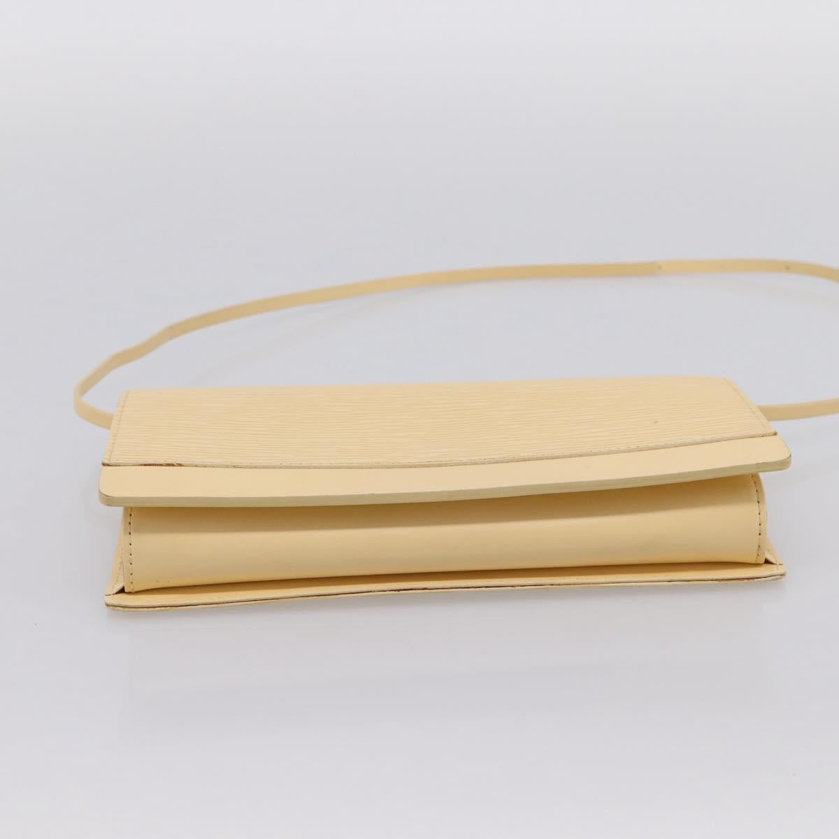 LOUIS VUITTON Epi Leather Honfleur Shoulder Bag Vanilla M5273A LV Auth 202238V