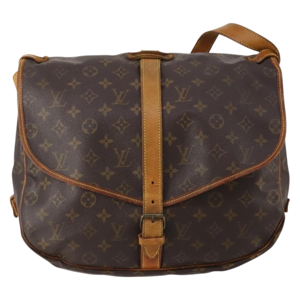 LOUIS VUITTON Monogram Saumur 35 Shoulder Bag M42254 LV Auth 202248