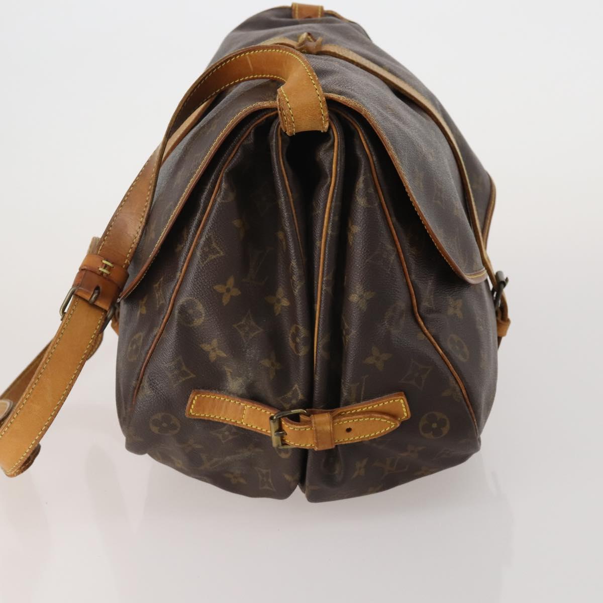 LOUIS VUITTON Monogram Saumur 35 Shoulder Bag M42254 LV Auth 202248