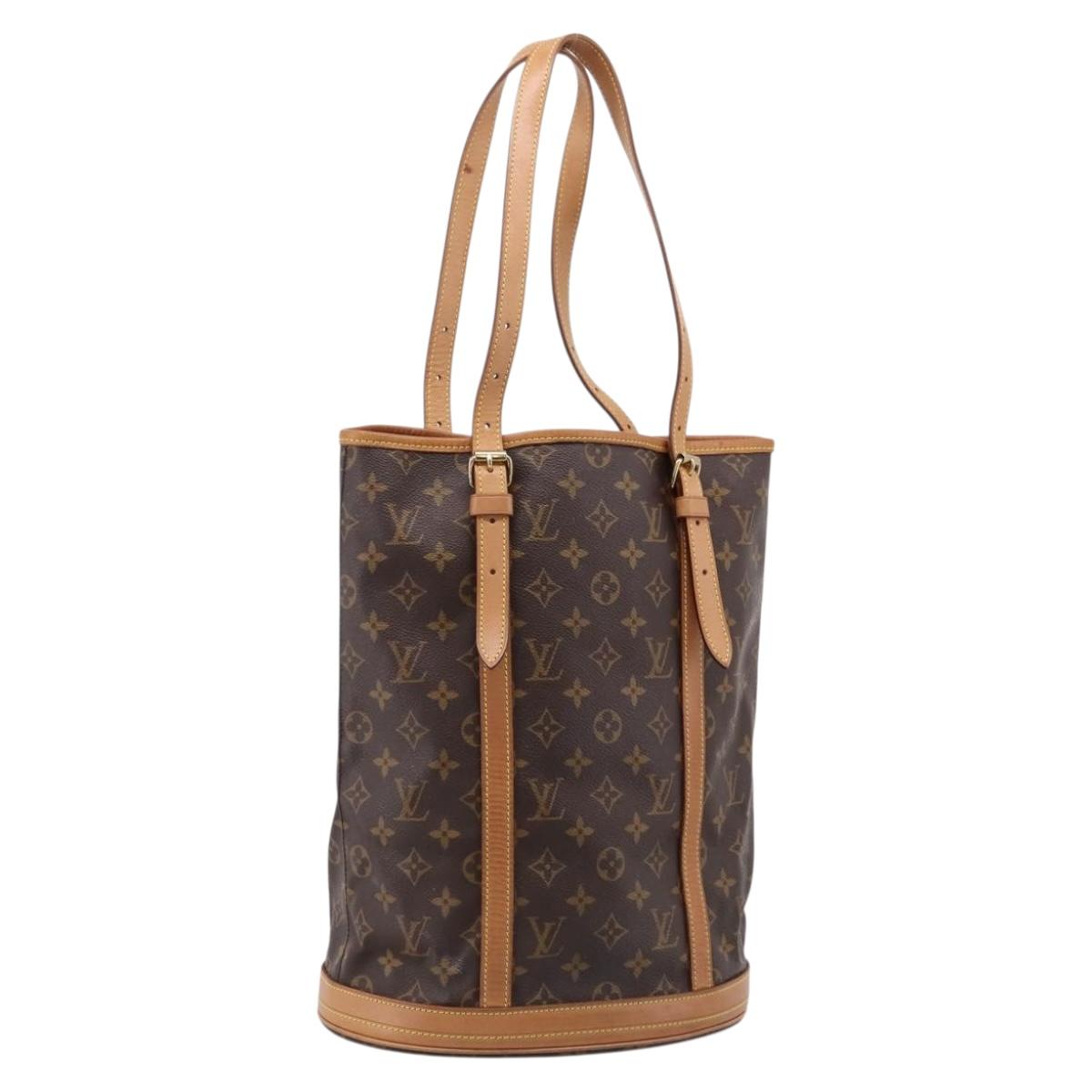 LOUIS VUITTON Monogram Bucket GM Shoulder Bag M42236 LV Auth 202456