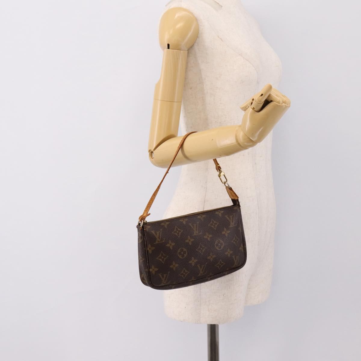 LOUIS VUITTON Monogram Pochette Accessoires Pouch M51980 LV Auth 202709