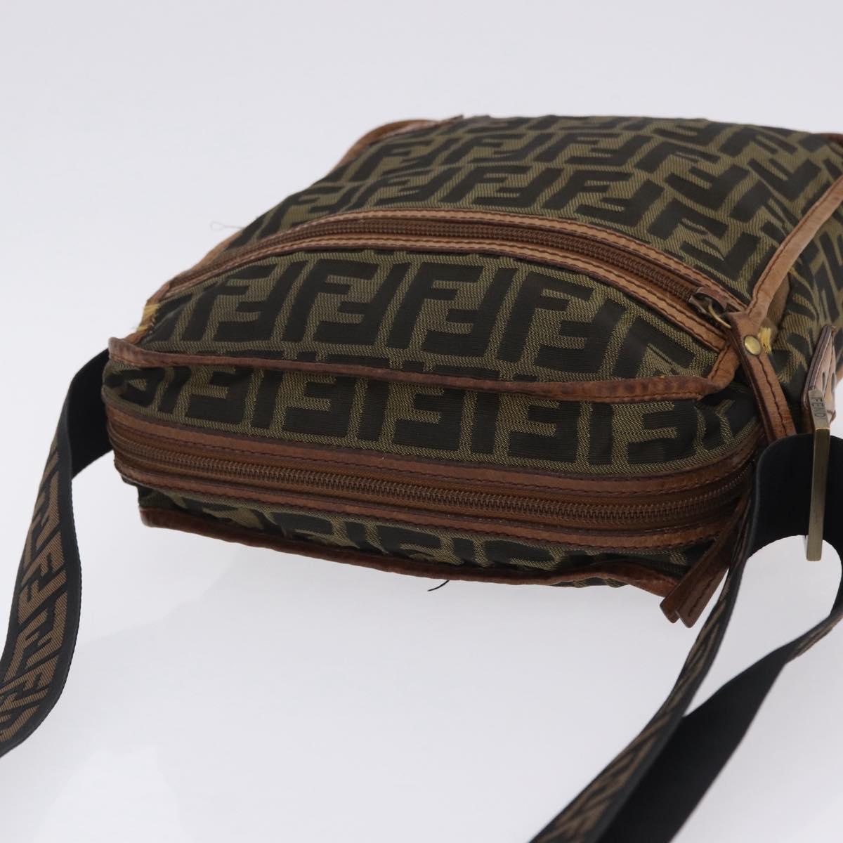 FENDI Zucca Canvas Shoulder Bag Brown Black Auth 202768