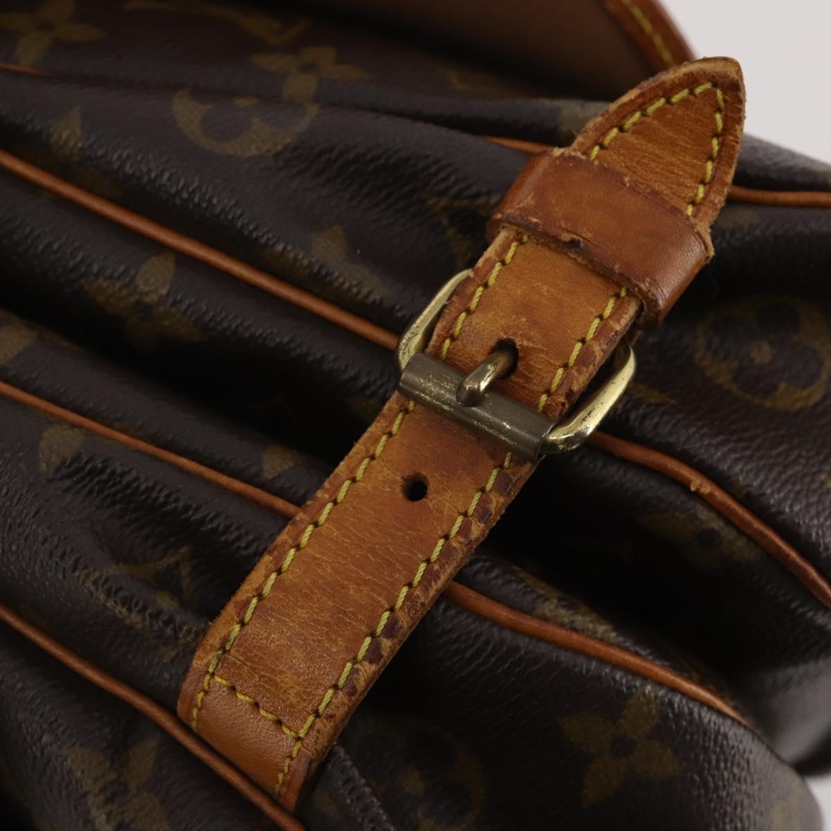 LOUIS VUITTON Monogram Saumur 30 Shoulder Bag M42256 LV Auth 202848