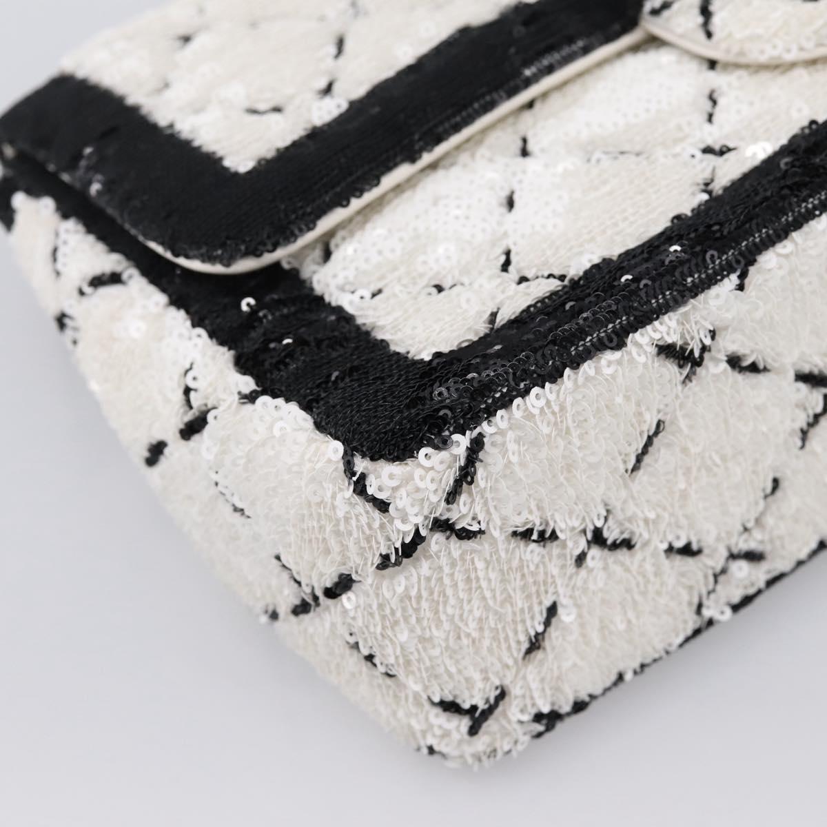 CHANEL Chain Matelasse 25 Shoulder Bag Sequin White CC Auth 202896SM