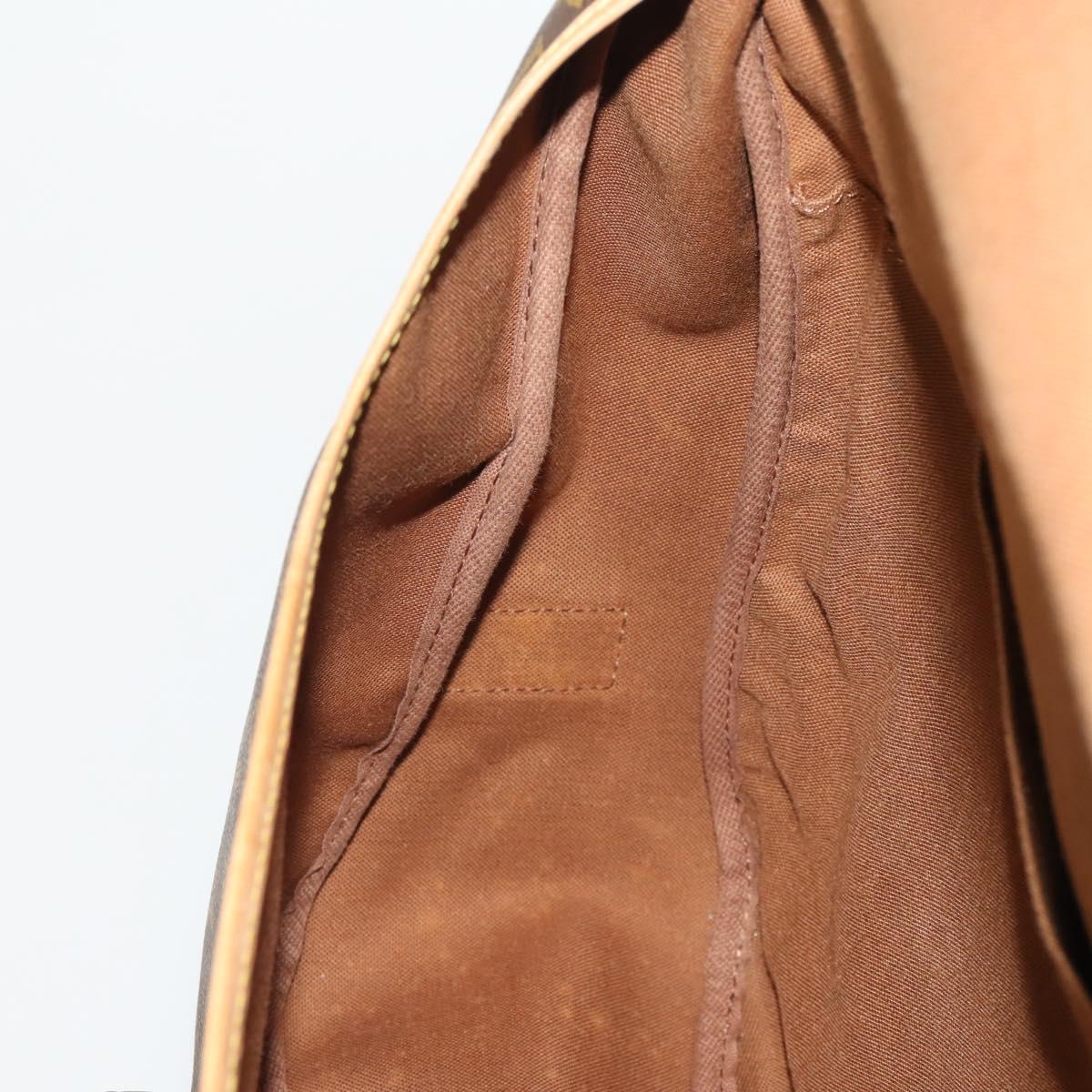 LOUIS VUITTON Monogram Saumur 43 Shoulder Bag M42252 LV Auth 202937