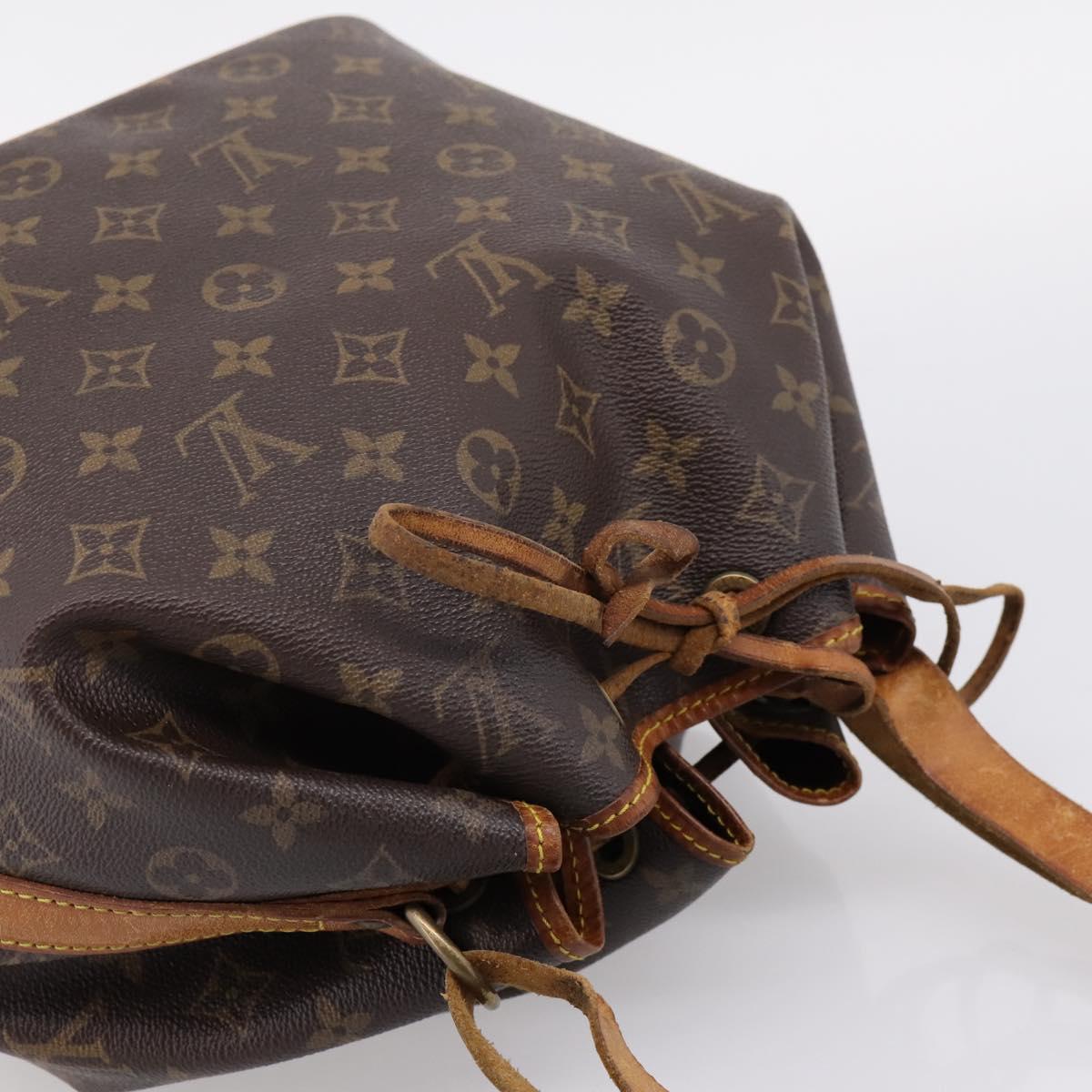LOUIS VUITTON Monogram Petit Noe Shoulder Bag M42226 LV Auth 202947