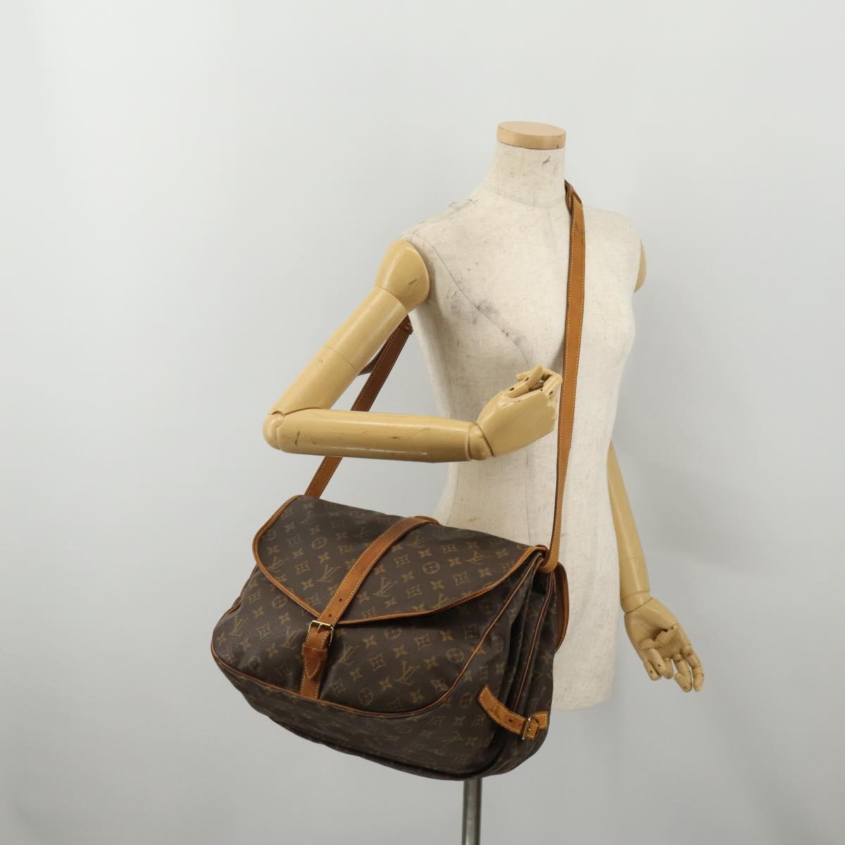 LOUIS VUITTON Monogram Saumur 35 Shoulder Bag M42254 LV Auth 203105
