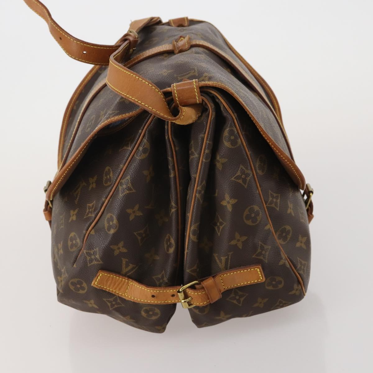 LOUIS VUITTON Monogram Saumur 35 Shoulder Bag M42254 LV Auth 203105