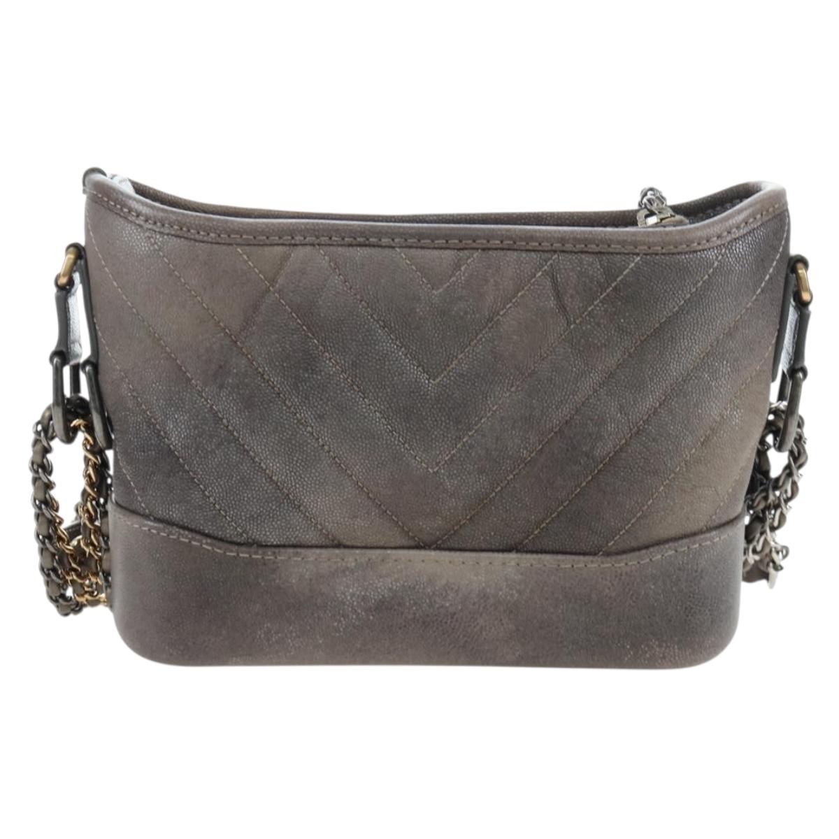 CHANEL Chain Gabriel De V Stitch Shoulder Bag Caviar Skin Gray CC Auth 203252V