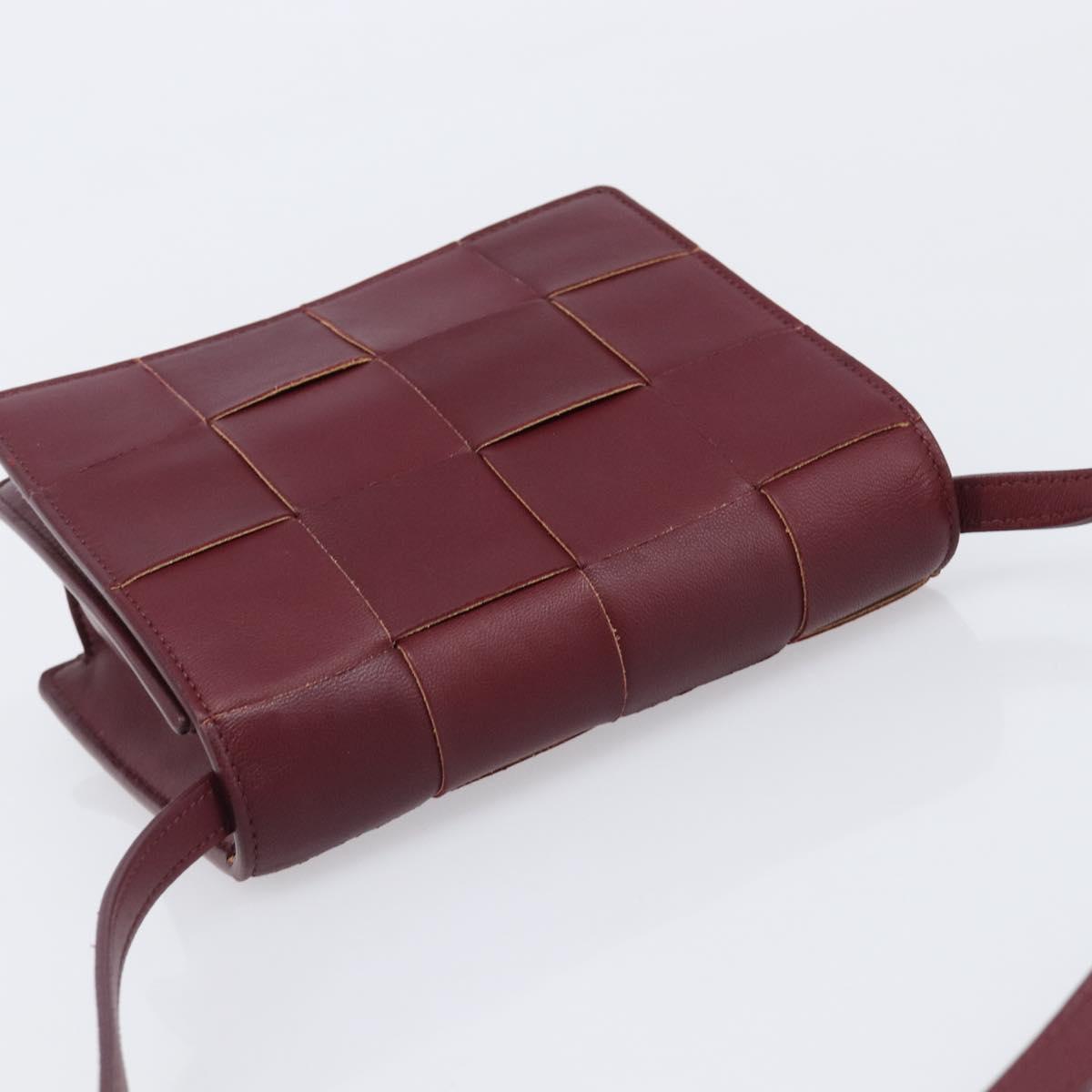 BOTTEGA VENETA MAXI INTRECCIATO Shoulder Bag Leather Bordeaux Gold Auth 203617V