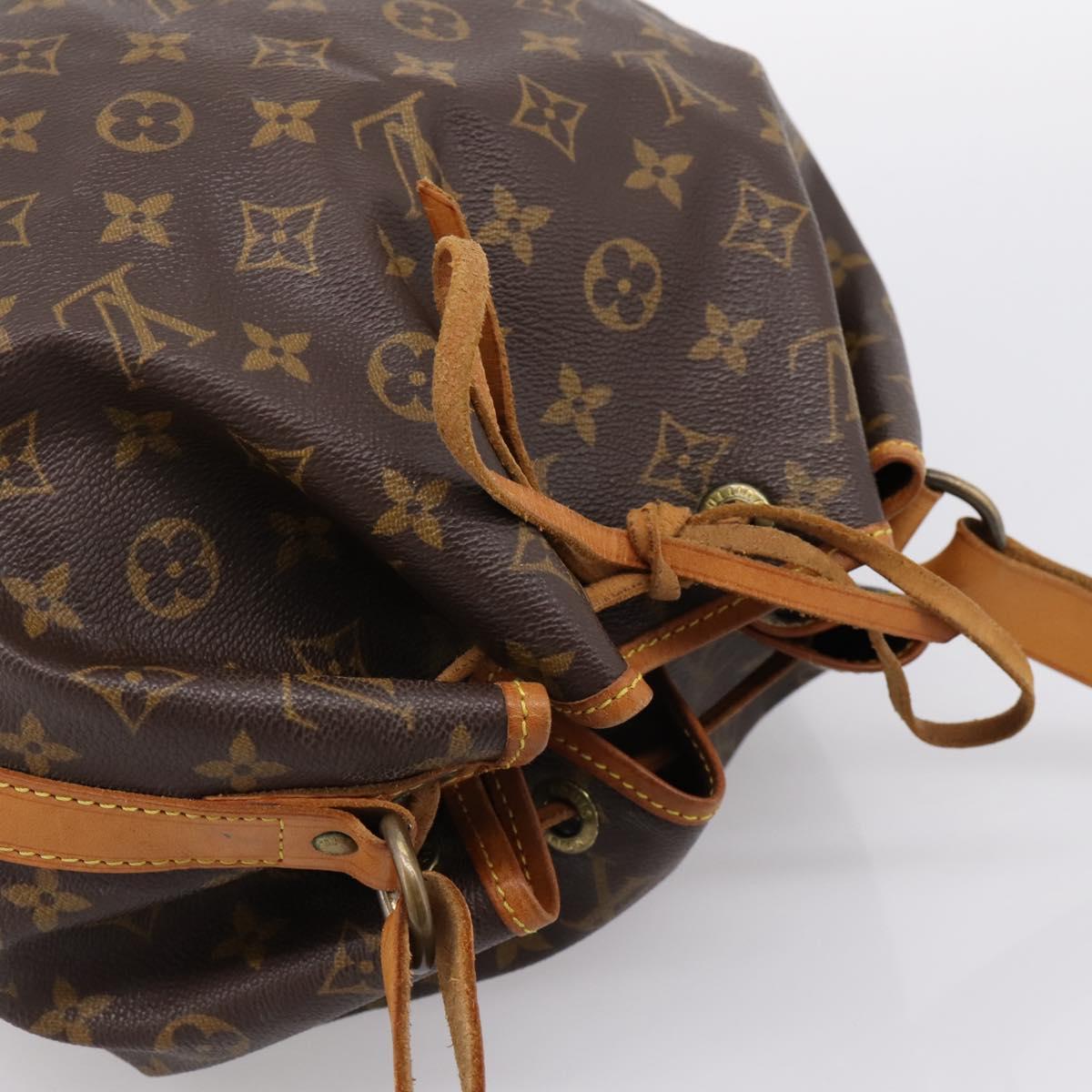 LOUIS VUITTON Monogram Petit Noe Shoulder Bag M42226 LV Auth 203907V