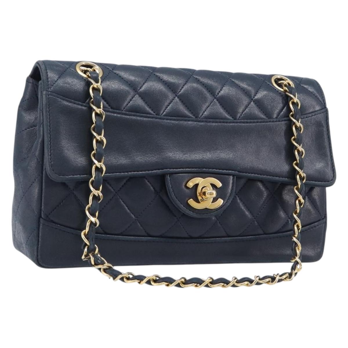CHANEL Matelasse Chain Shoulder Bag Lamb Skin Navy Gold CC Auth 204122V