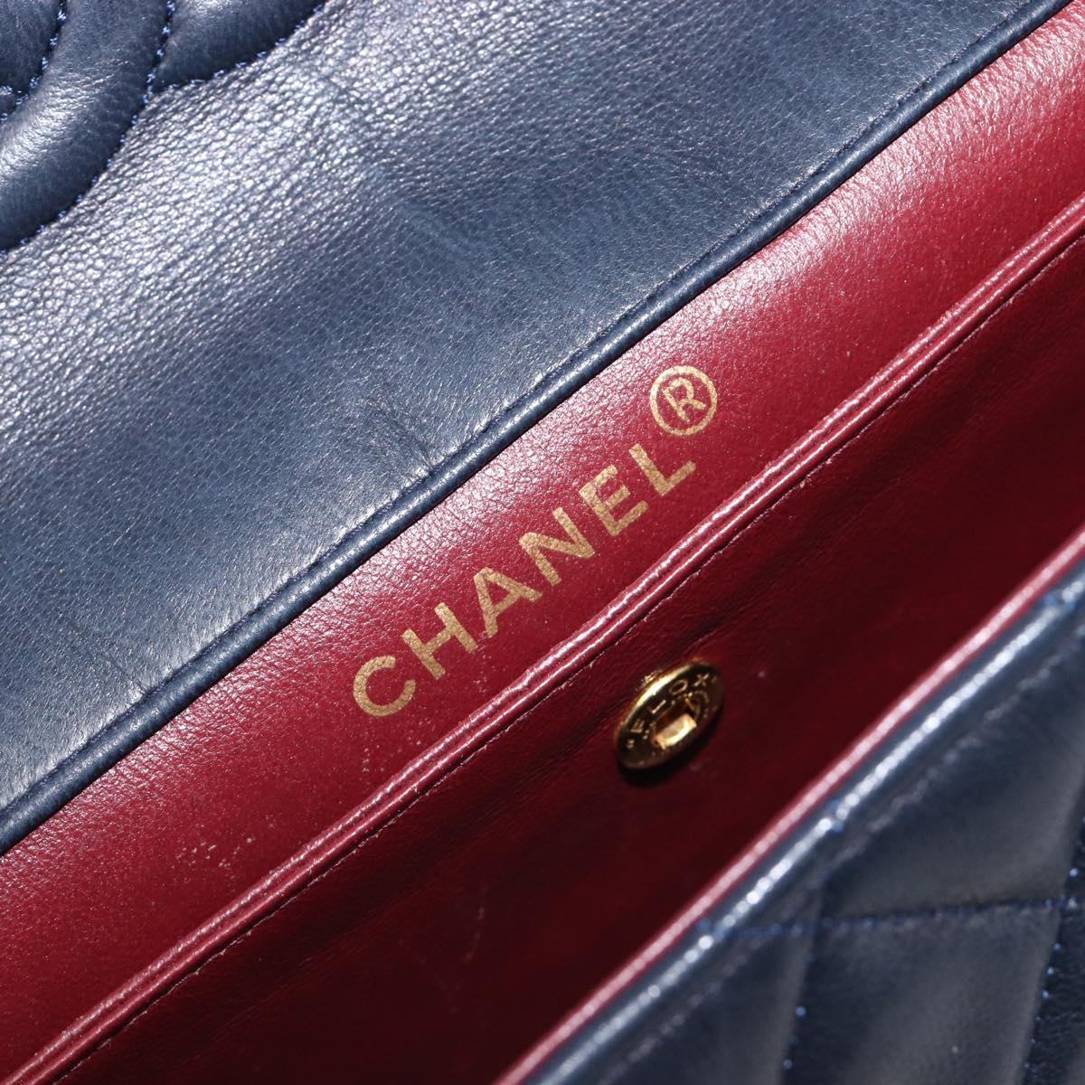 CHANEL Matelasse Chain Shoulder Bag Lamb Skin Navy Gold CC Auth 204122V