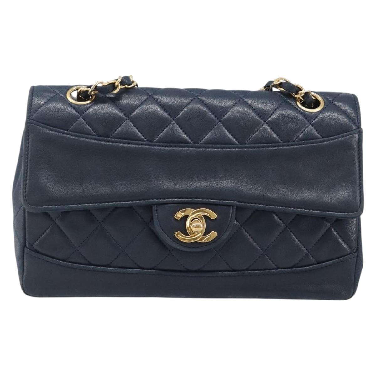 CHANEL Matelasse Chain Shoulder Bag Lamb Skin Navy Gold CC Auth 204122V