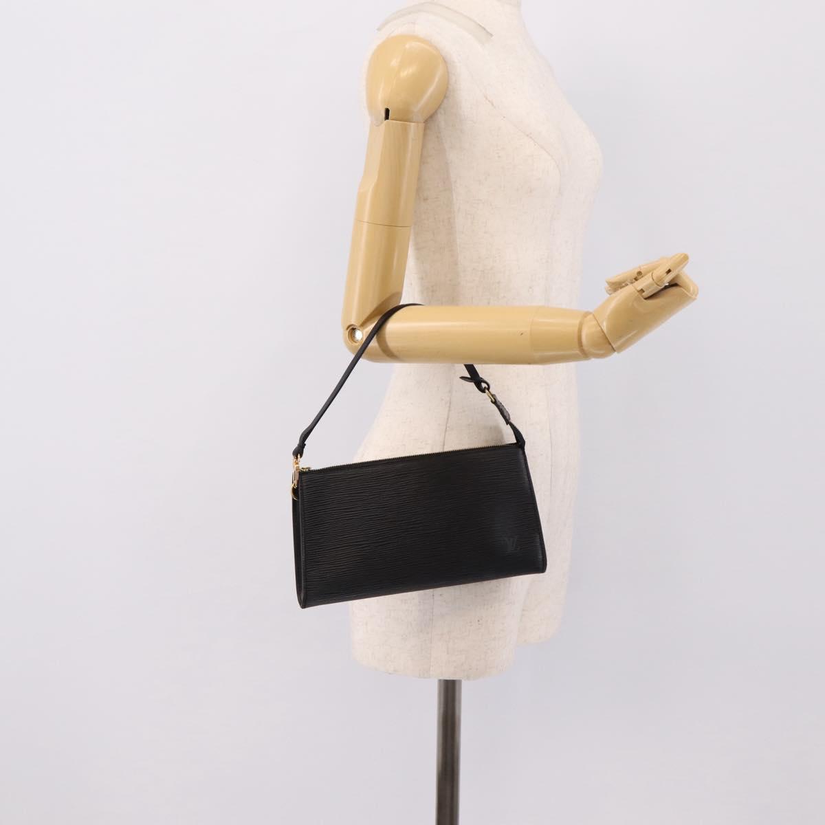 LOUIS VUITTON Epi Pochette Accessoires Pouch Black M52982 LV Auth 204322V