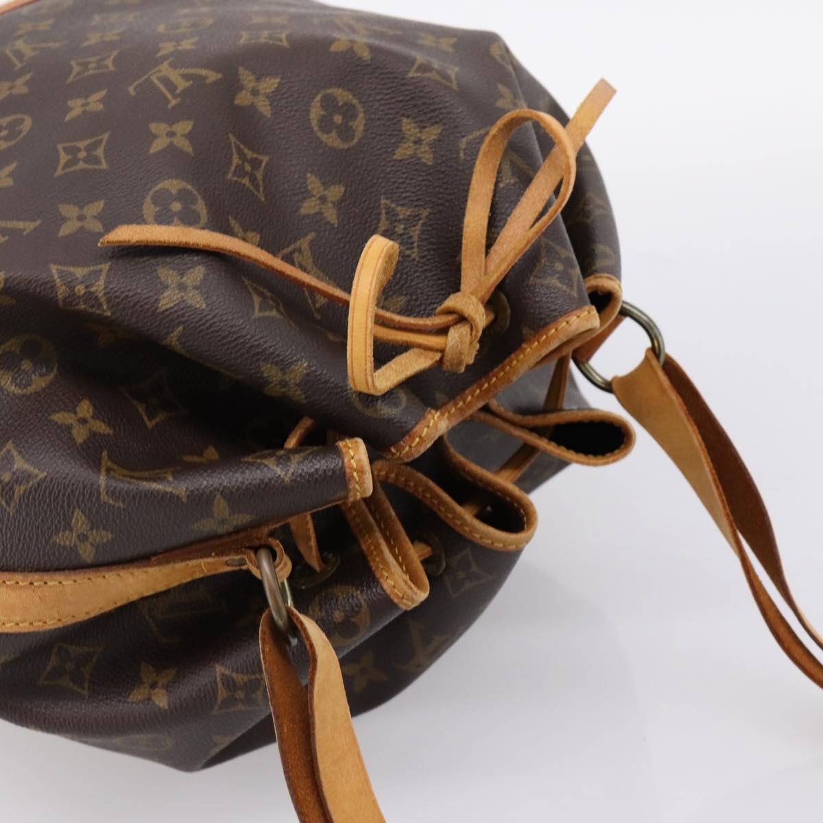 LOUIS VUITTON Monogram Noe Shoulder Bag M42224 LV Auth 204335