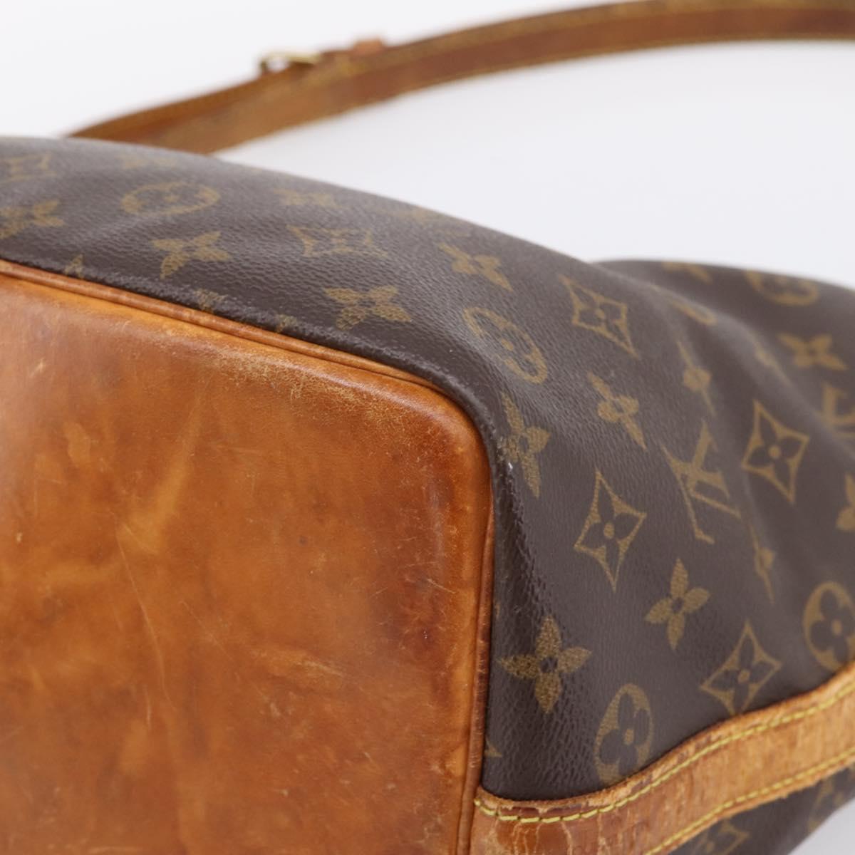 LOUIS VUITTON Monogram Petit Noe Shoulder Bag M42226 LV Auth 204362