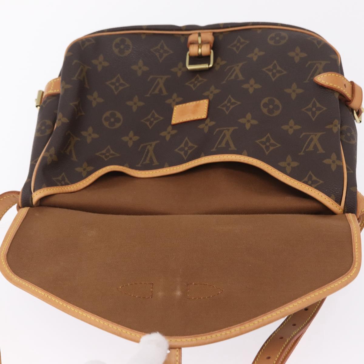 LOUIS VUITTON Monogram Saumur 30 Shoulder Bag M42256 LV Auth 204593A