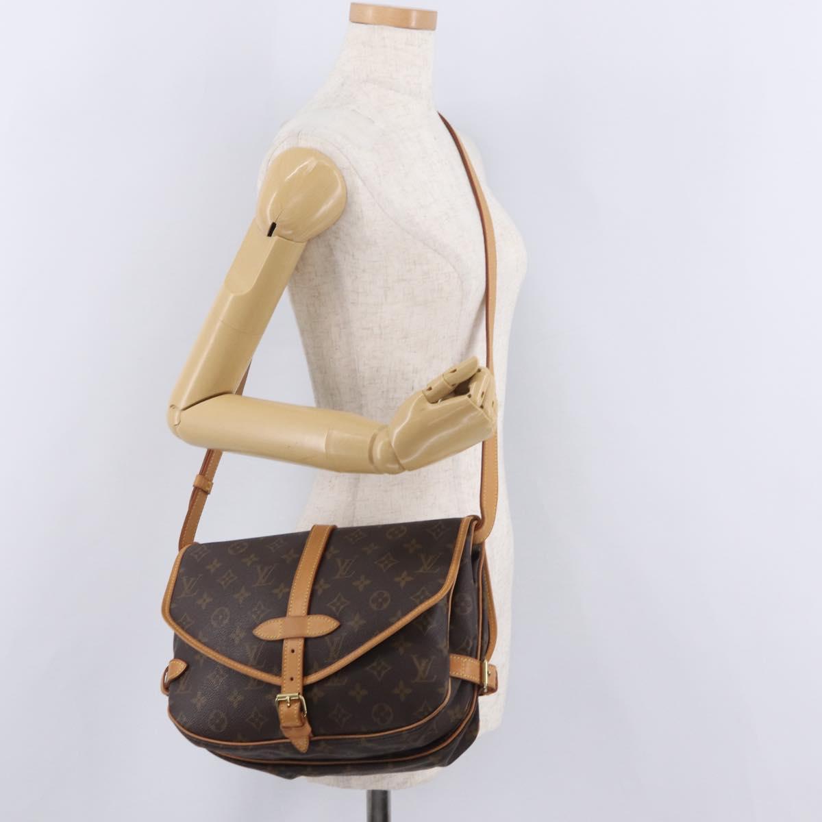 LOUIS VUITTON Monogram Saumur 30 Shoulder Bag M42256 LV Auth 204593A