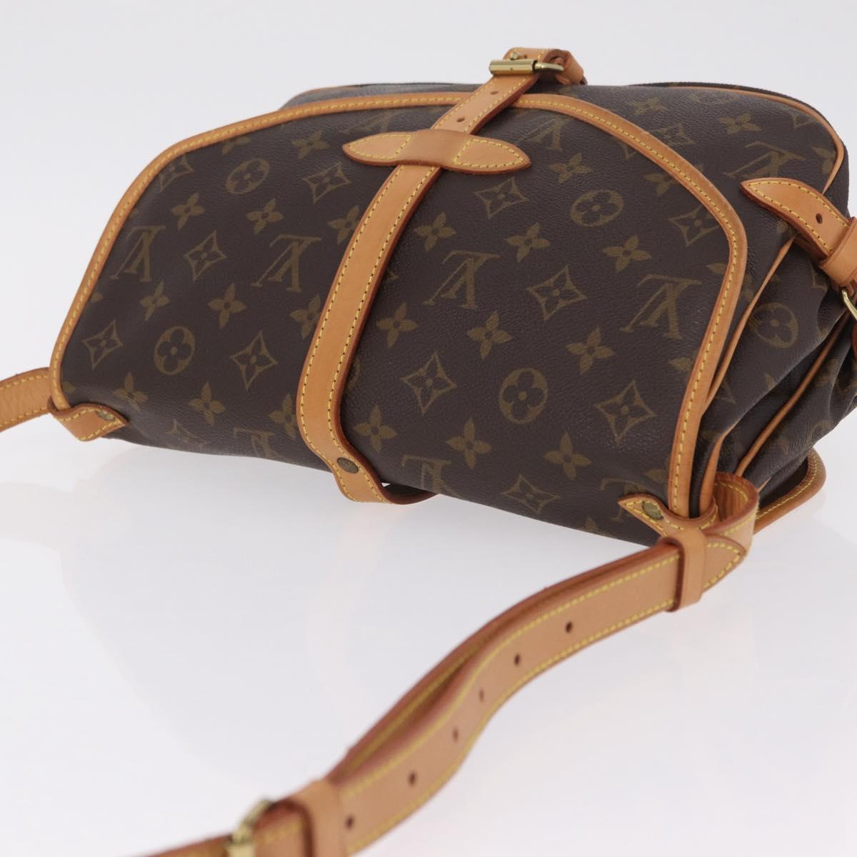 LOUIS VUITTON Monogram Saumur 30 Shoulder Bag M42256 LV Auth 204593A