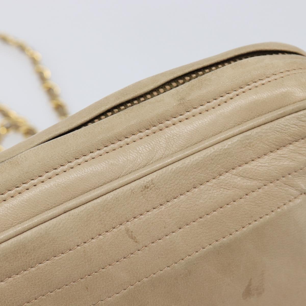 CHANEL Chain Shoulder Bag Leather Beige Gold Tone CC Auth 204639A