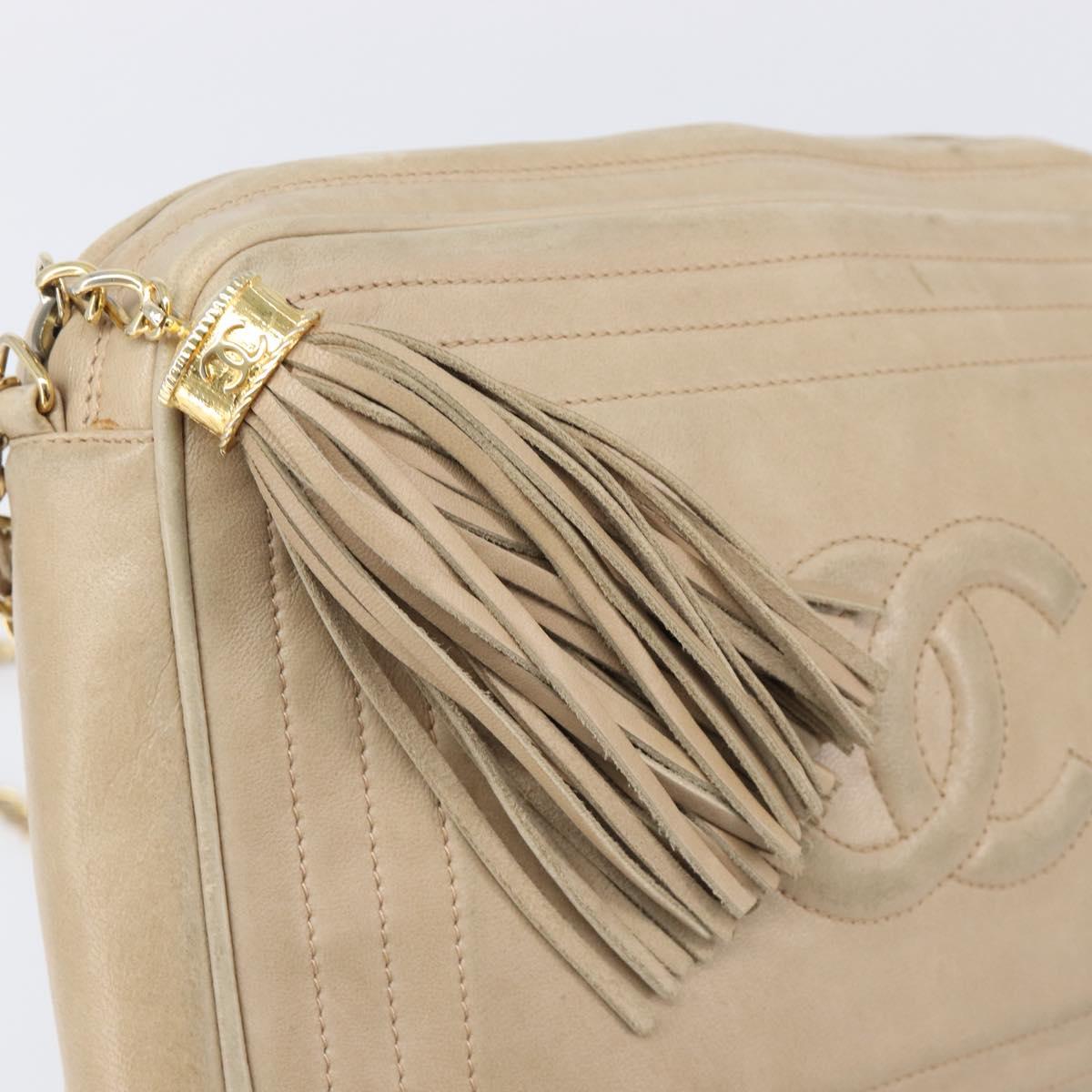 CHANEL Chain Shoulder Bag Leather Beige Gold Tone CC Auth 204639A
