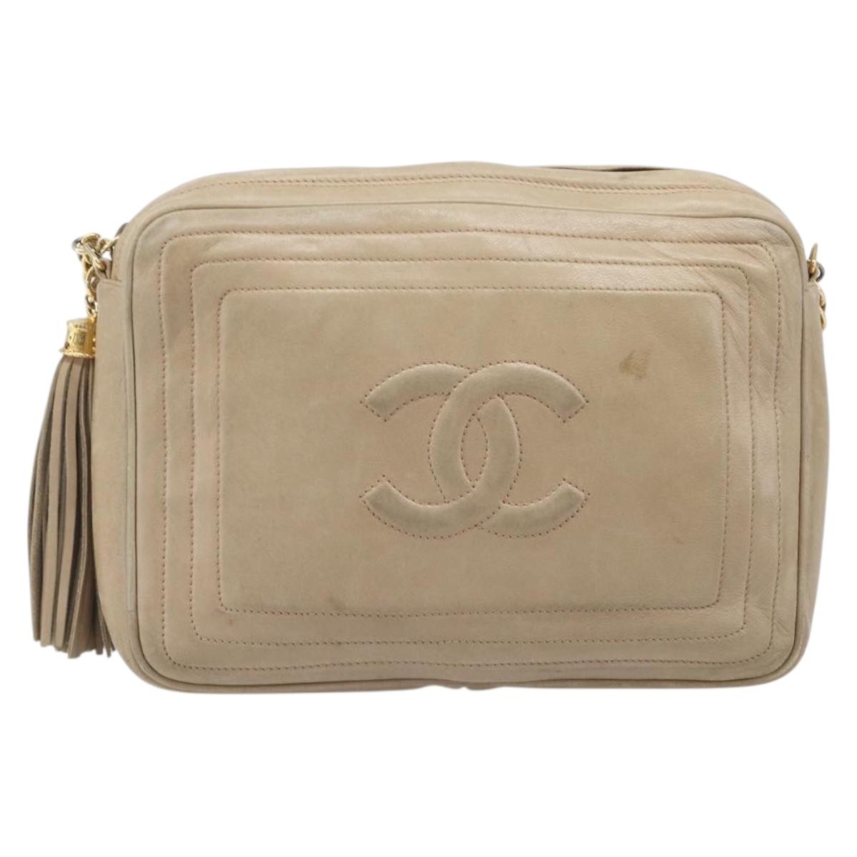 CHANEL Chain Shoulder Bag Leather Beige Gold Tone CC Auth 204639A