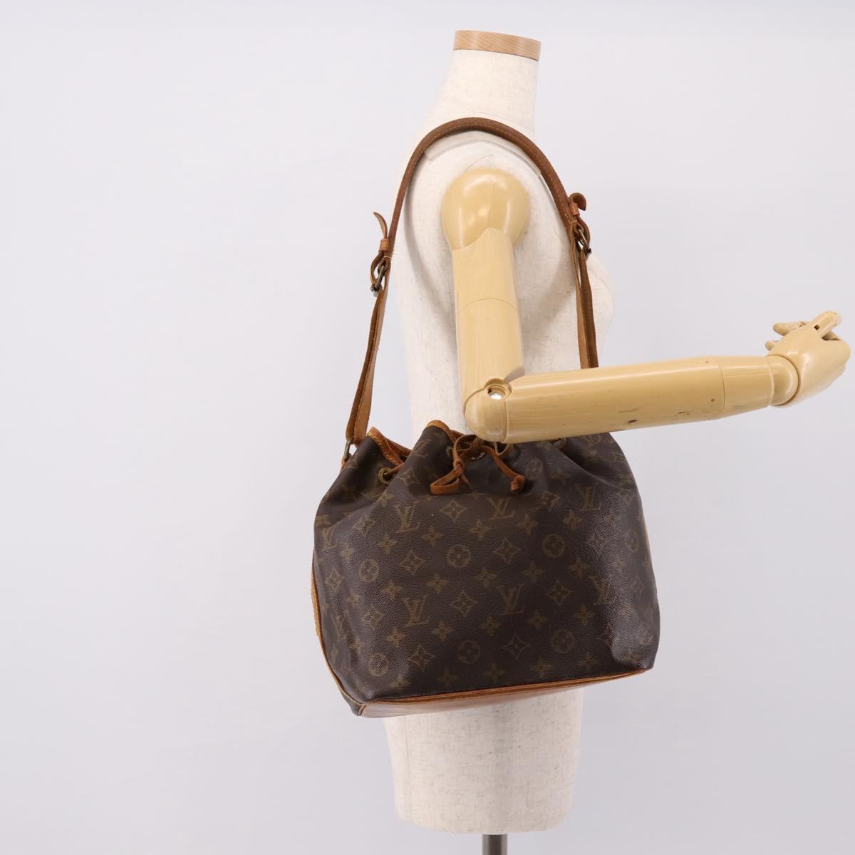 LOUIS VUITTON Monogram Petit Noe Shoulder Bag M42226 LV Auth 204653