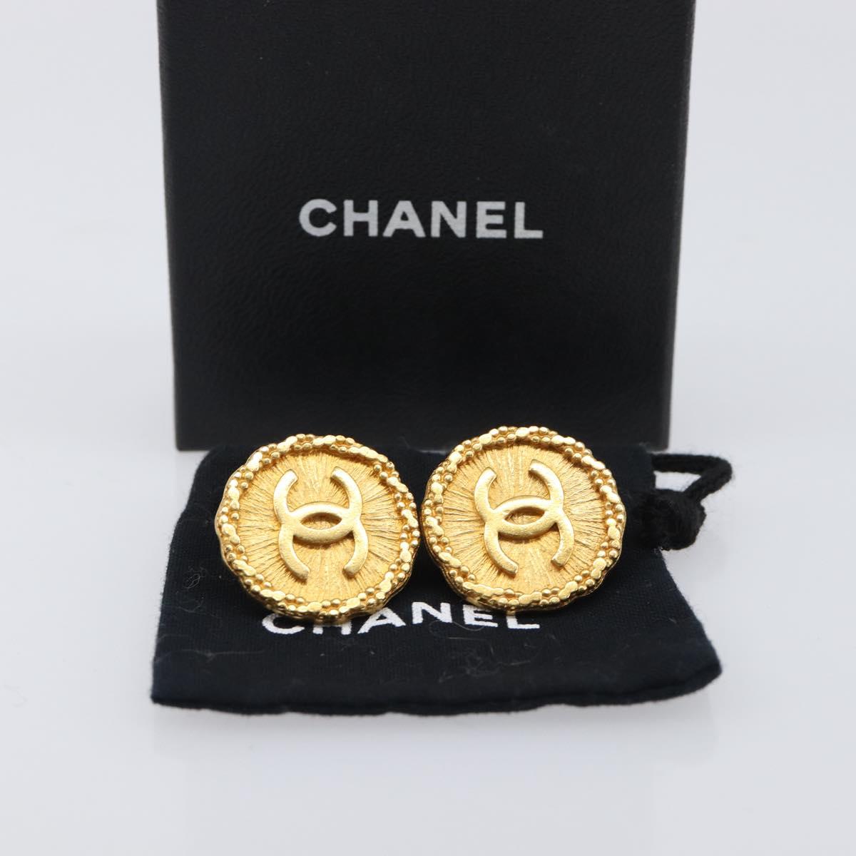 CHANEL Earring Metal Gold Tone CC Auth 204667V