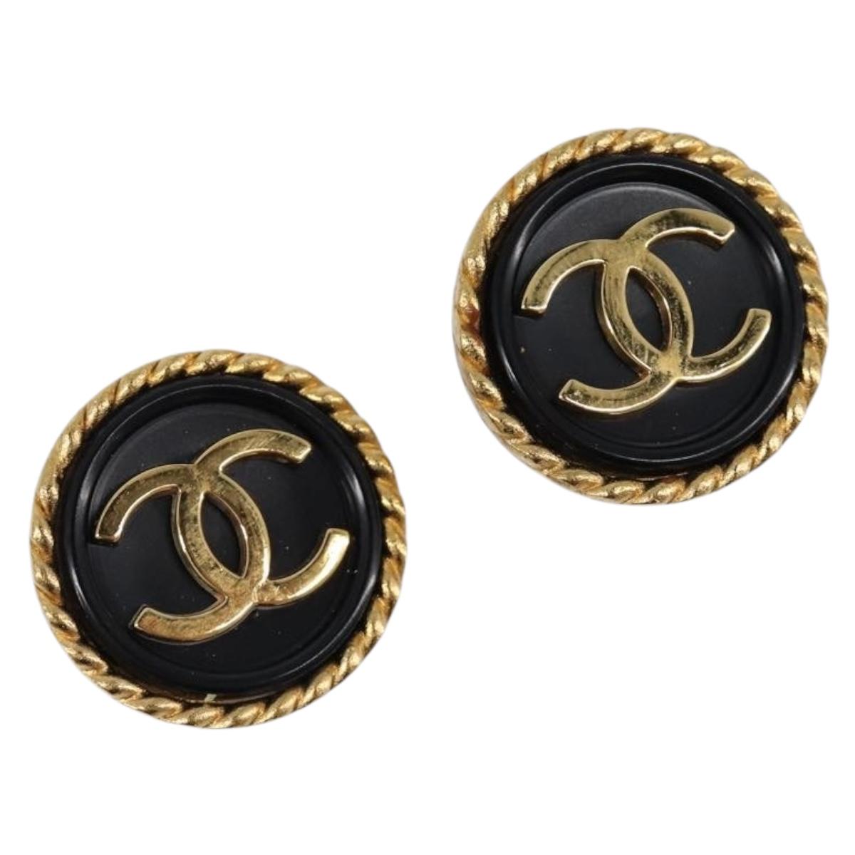 CHANEL Earring Metal Gold Tone CC Auth 204673V