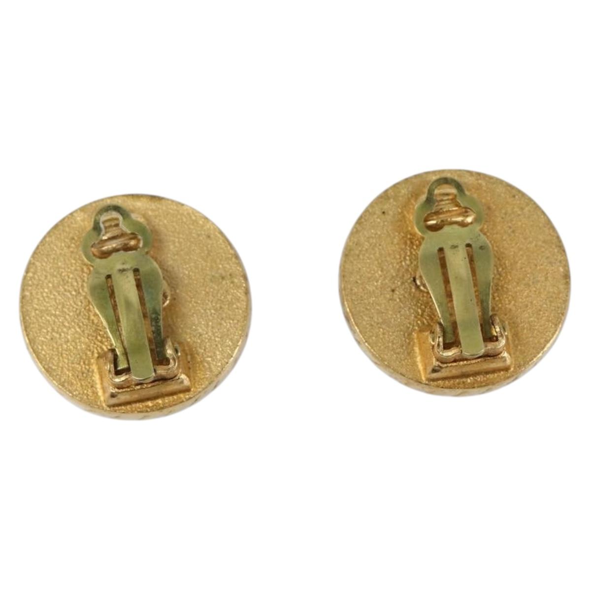 CHANEL Earring Metal Gold Tone CC Auth 204673V