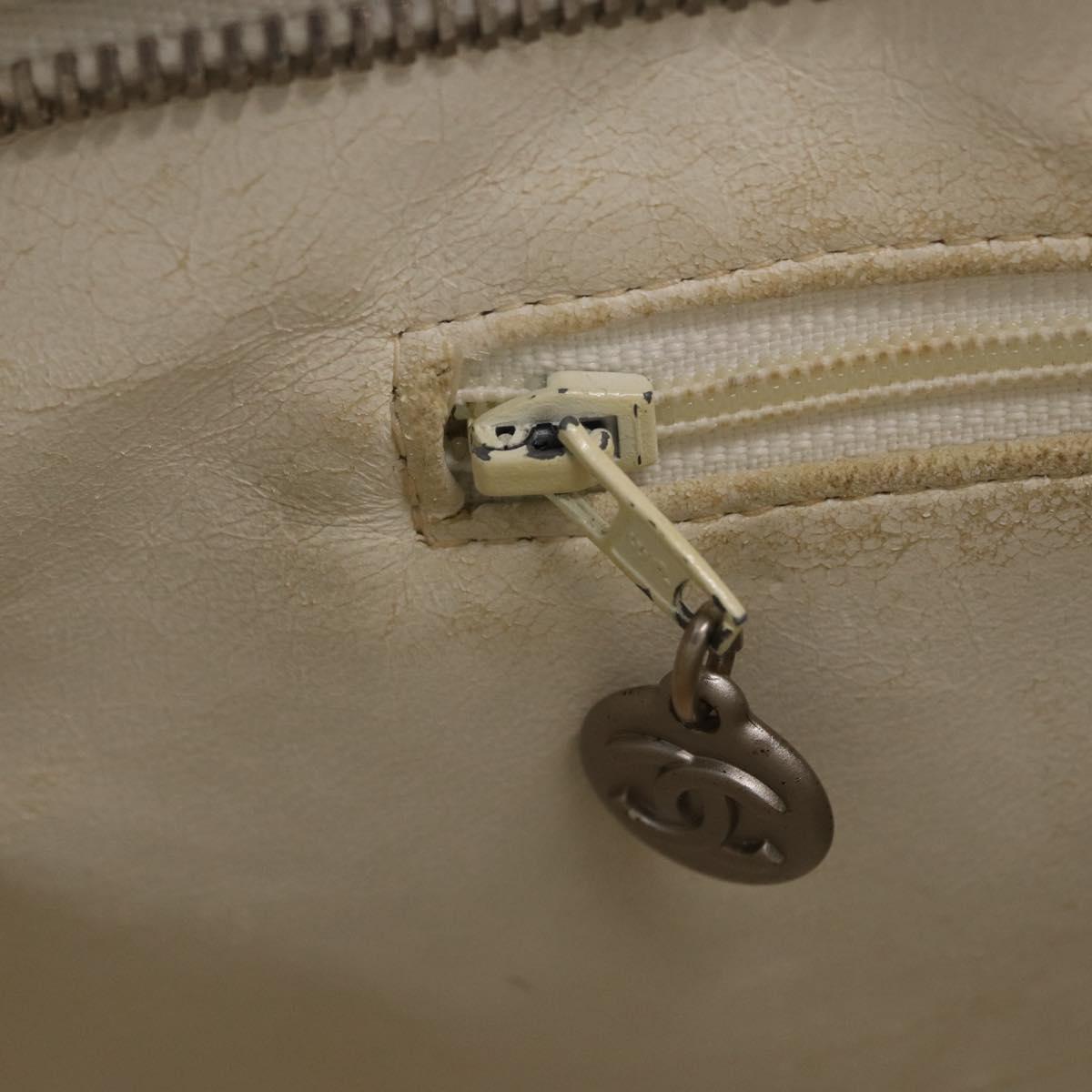 CHANEL Tote Bag Caviar Skin Standard White Silver CC Auth 204728
