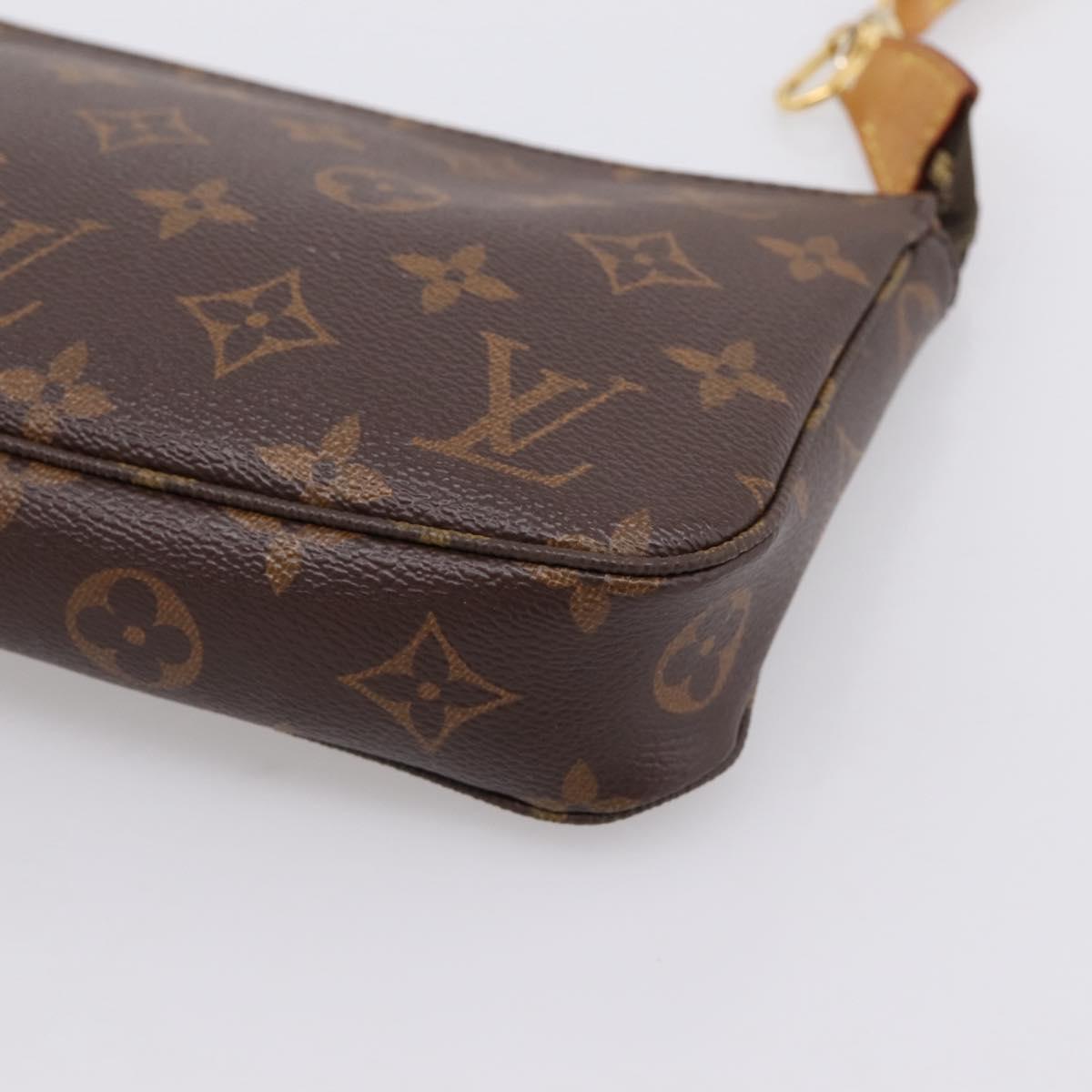 LOUIS VUITTON Monogram Pochette Accessoires Pouch M51980 LV Auth 204818V
