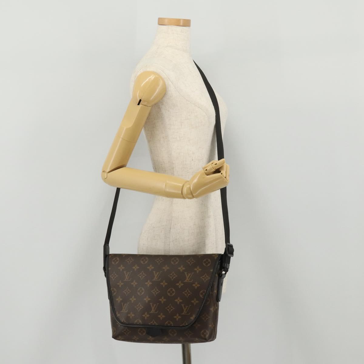 LOUIS VUITTON Monogram Macassar Magnetic Messenger Bag M45557 LV Auth 204827V