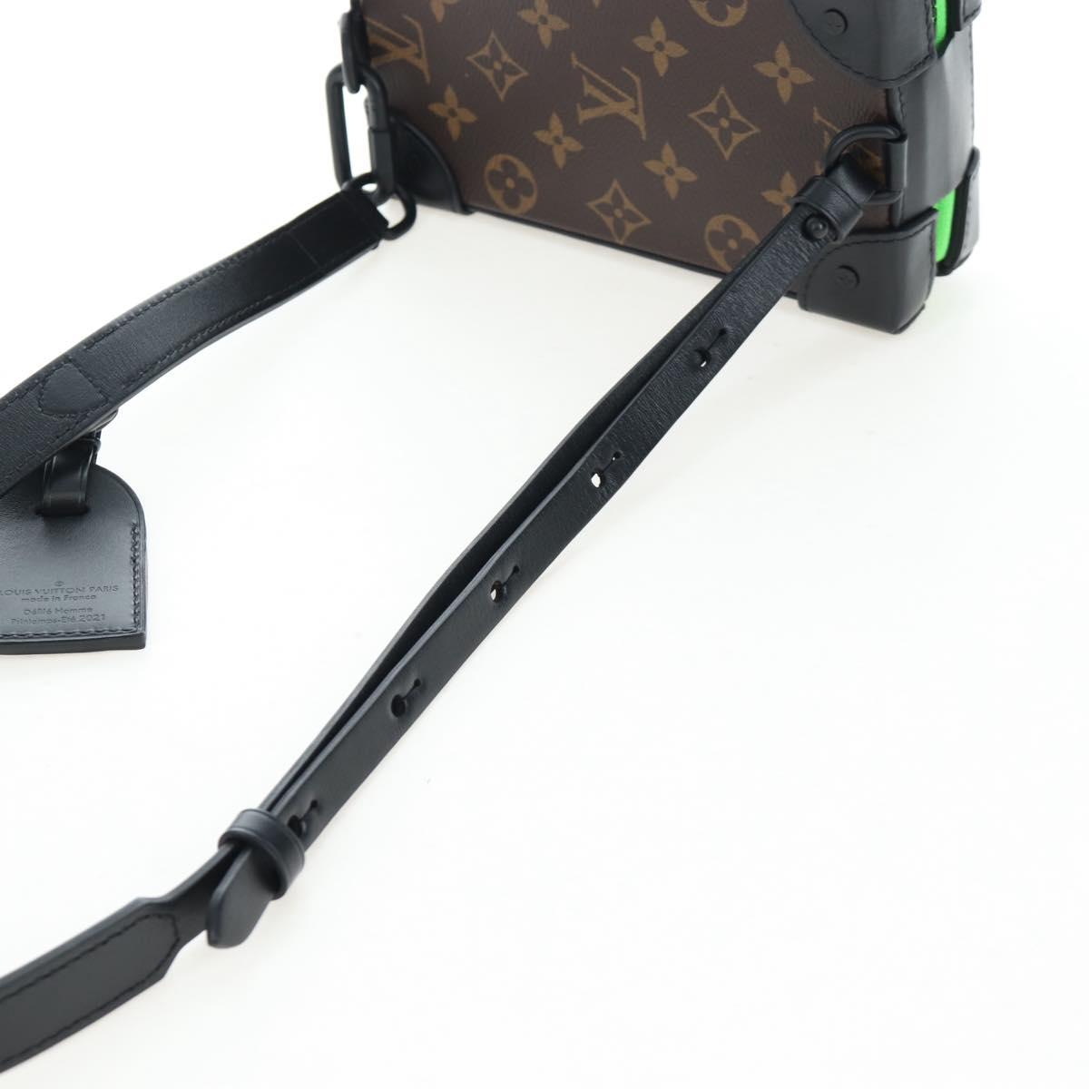 LOUIS VUITTON Monogram LV Friends Soft Trunk Phone Box M80144 LV Auth 204888SAM