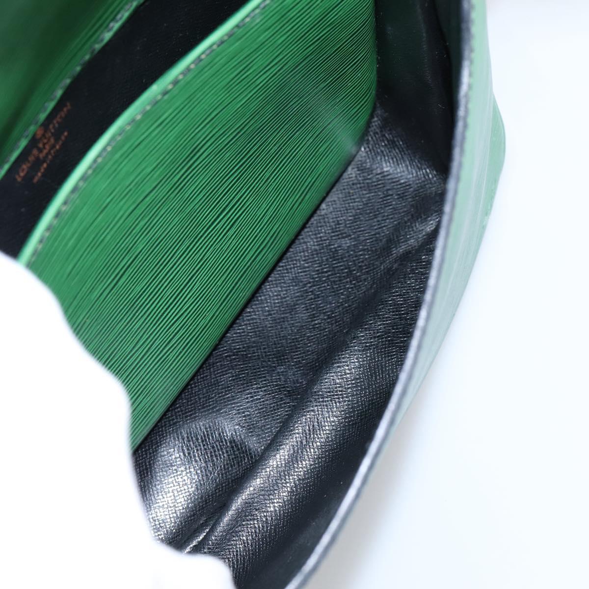 LOUIS VUITTON Epi Cartouchiere MM Shoulder Bag Green M52244 LV Auth 205149V
