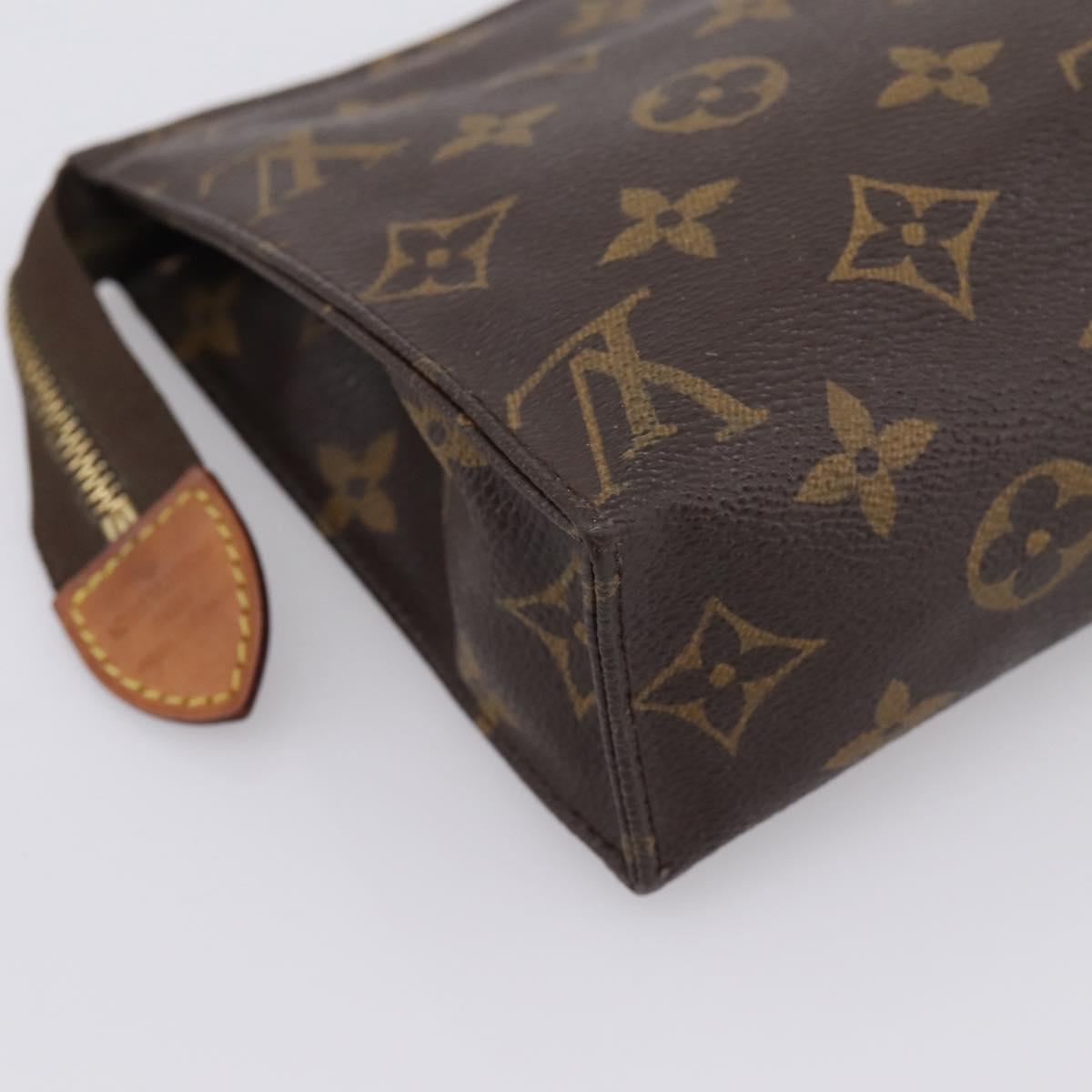 LOUIS VUITTON Monogram Poche Toilette 19 Pouch M47544 LV Auth 205157