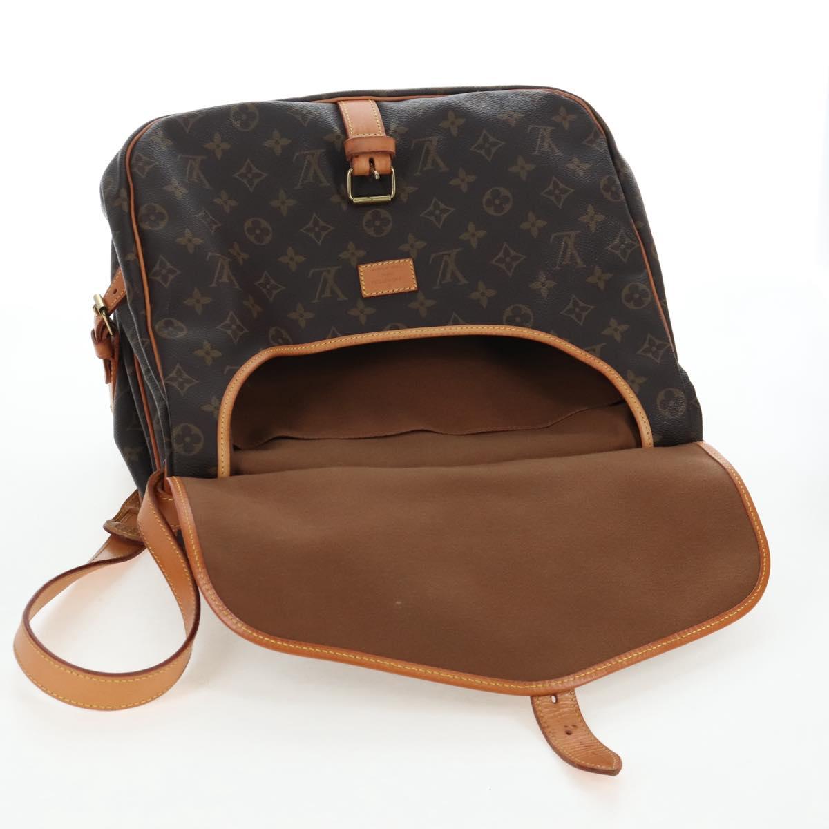 LOUIS VUITTON Monogram Saumur 35 Shoulder Bag M42254 LV Auth 205365V