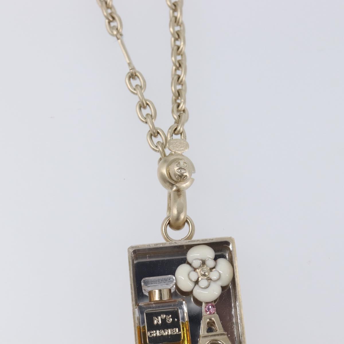 CHANEL Camellia No. 5 Eiffel Tower Key Holder metal Gold CC Auth 205472M