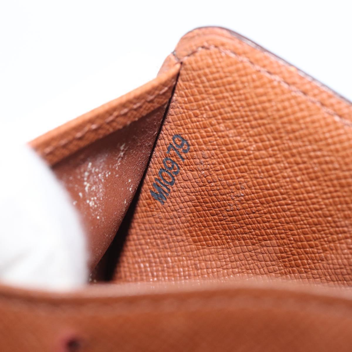 LOUIS VUITTON Monogram Compact zip Wallet M61667 LV Auth 205512A