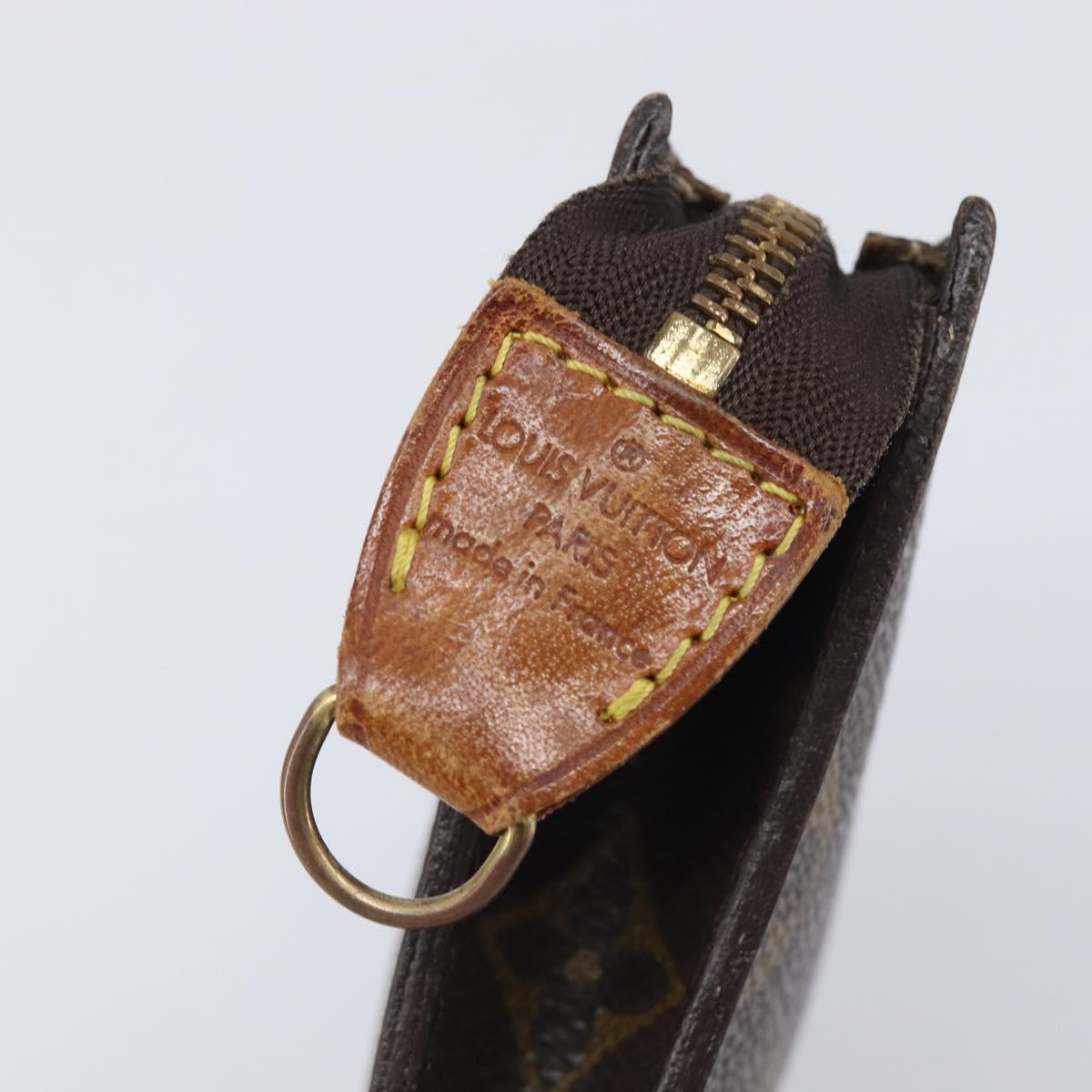 LOUIS VUITTON Monogram Bucket PM Pouch LV Auth 205516A
